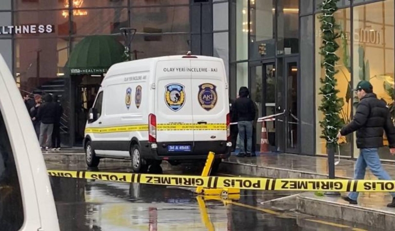 Zeytinburnunda kargo paketi patladı: 3 yaralı