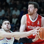 12 Dev Adam deplasmanda Sırbistan'ı yendi! (İŞTE MAÇIN ÖZETİ)