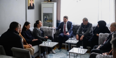 Adalet Bakanı Tunç, Atlas Çağlayan'ın ailesini ziyaret etti