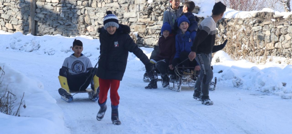 Ağrı'da eğitime kar engeli