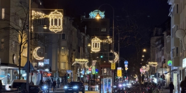 Almanya'da ışıklarla süslenen caddeler ramazan boyunca aydınlatılacak