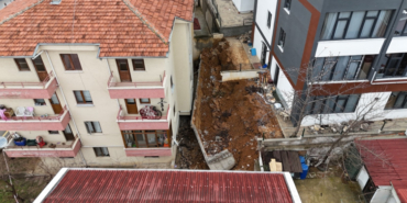 Ankara'da istinat duvarı çöktü: 5 bina tahliye edildi