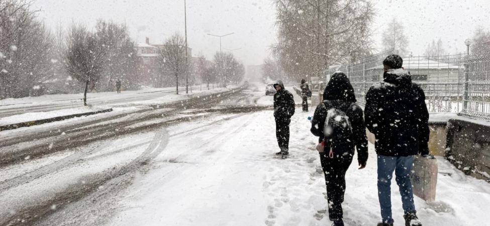 Ardahan'da eğitime kar engeli