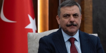 Bakan Çiftçi'den operasyonda yaralanan polise geçmiş olsun telefonu