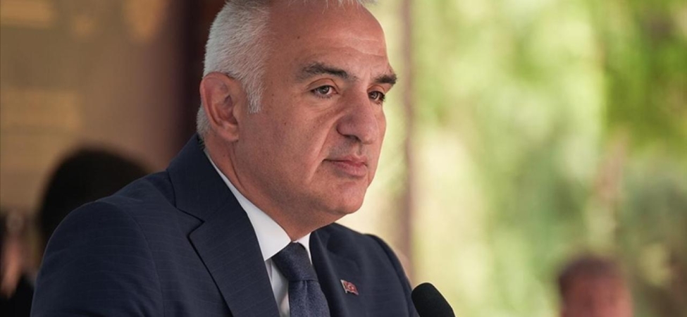 Bakan Ersoy: Türkiye'nin dört bir yanına bilgiyi, kültürü ve iyiliği taşımaya devam ediyoruz