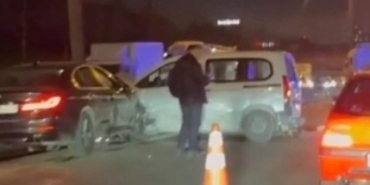 Başakşehir'de zincirleme kaza: 5 yaralı