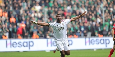 Beşiktaş deplasmanda Kocaelispor'u yendi! (İŞTE MAÇIN ÖZETİ)