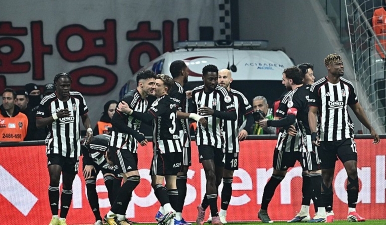 Beşiktaş evinde Göztepe'yi rahat yendi! (İŞTE MAÇIN ÖZETİ)