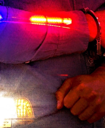 Bıçaklanan gencin ailesini tehdit eden 3 zanlı tutuklandı