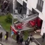 Büyükçekmecede vinç iş yerine girdi