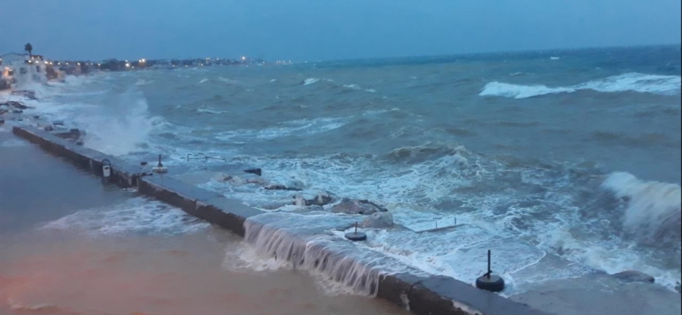 Çanakkale'de kuvvetli fırtına etkili oldu