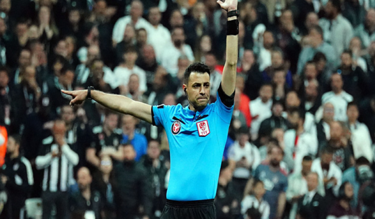 Fenerbahçe-Tümosan Konyaspor maçı VAR hakemi Ali Şansalan oldu