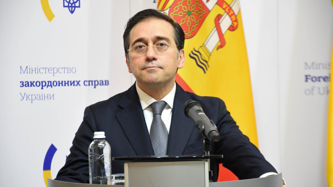 Filistin, İspanya Dışişleri Bakanı Albares'e devlet liyakat nişanı verdi