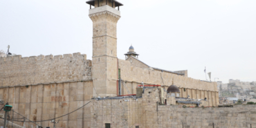 Filistinli imam, 32 yıl önce Haremi İbrahim Camii'nde gerçekleştirilen katliamı anlattı