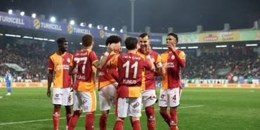Galatasaray'da forma rekabeti kızıştı! Yıldız ismin kanattaki yeri garanti