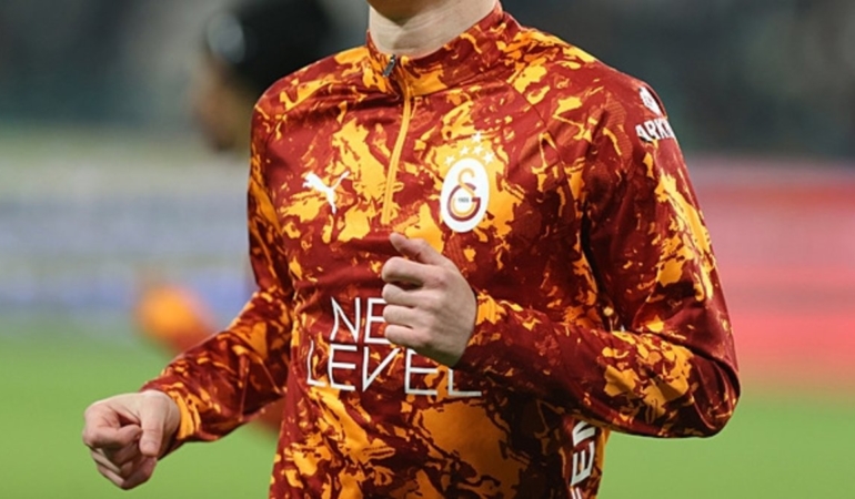 Galatasaraylı yıldızın babasından flaş açıklama! "Liverpool temas kurdu"