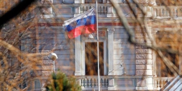 İngiltere bir Rus diplomatı sınır dışı etti