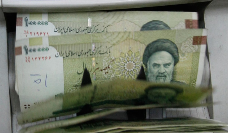 İran Hükümeti Bilgilendirme Konseyi: Bankalar hizmet vermeye devam edecek