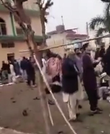 İslamabad'da cuma namazı sırasında patlama: En az 31 kişi hayatını kaybetti