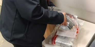 İstanbul Havalimanı'nda kaçak 13 kilogram mersin balığı havyarı ele geçirildi