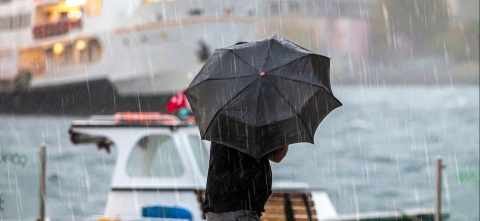 İstanbul için kuvvetli rüzgar ve fırtına uyarısı