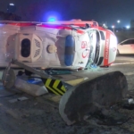 İstanbul'da ambulansla otomobil çarpıştı: 3 yaralı