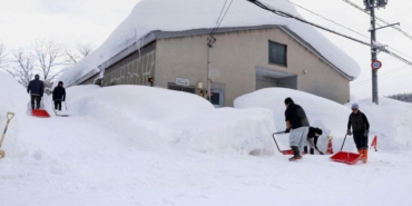 Japonya'da şiddetli kış şartlarından kaynaklanan ölümlerin sayısı 30'a yükseldi