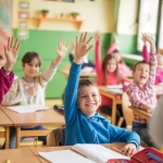 Kanada'da dini sembol yasağı krizi: Onlarca okul çalışanı işten çıkarıldı