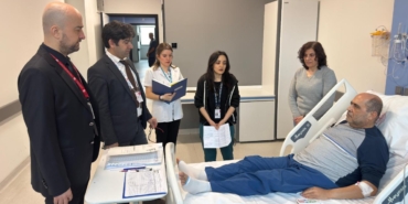 Kapalı baypas ile bir gün sonra ayağa kalktı