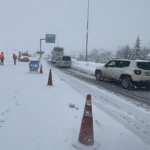 Kar yağışı nedeniyle kapatılan Erciyes Kayak Merkezi yolu ulaşıma açıldı