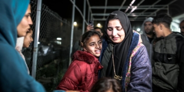 Katil İsrail askerleri, Refah Sınır Kapısı'nda yıldırma politikası uyguluyor