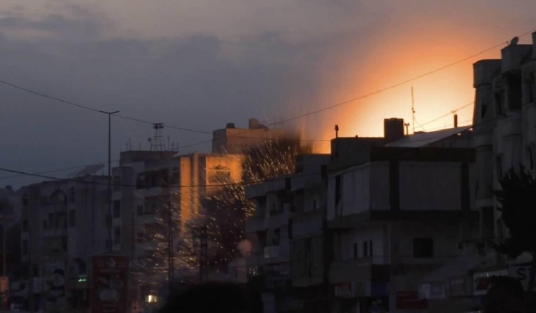 Katil İsrail, LübnanSuriye sınırına hava saldırısı düzenledi: 4 ölü