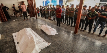 Katil İsrail'in ateşkesi ihlal ederek Gazze'ye düzenlediği saldırıda bir çocuk daha hayatını kaybetti