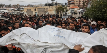 Katil İsrail'in Gazze'ye saldırılarında can kaybı 8 artarak 71 bin 803'e yükseldi