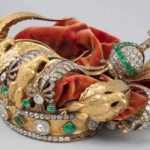 Louvre soygununda hasar gören İmparatoriçe Tacı'nın son hali paylaşıldı