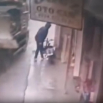 Manisa'da kamyonun üzerindeki iş makinesi lise öğrencisine çarptı