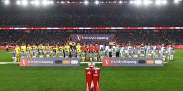 Muhteşem derbi Kanarya'nın! Fenerbahçe Trabzonspor'u 3 golle geçti