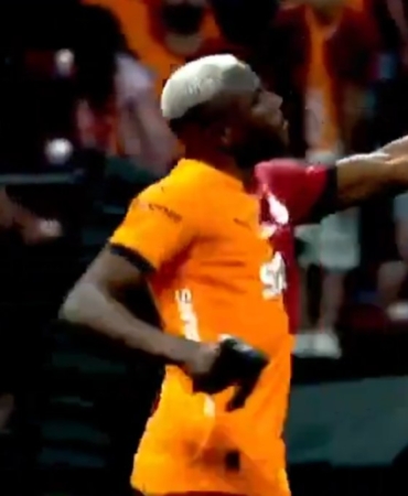 Osimhen ile Ba arasında gerginlik! Koridora çağırdı...