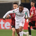 Samsunspor tura göz kırptı!