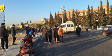 Şanlıurfa'da işçi minibüsü direğe çarptı: 15 yaralı