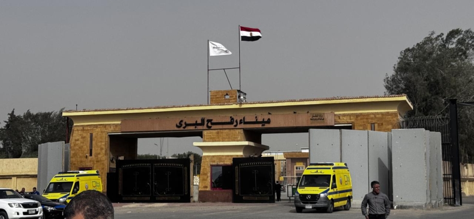 Soykırımcı İsrail, İran misillemesini gerekçe göstererek Gazzeye açılan tüm kapıları kapattı