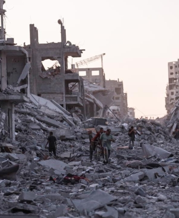 Soykırımcı İsrail'in Gazze'ye düzenlediği saldırılarda Filistinli bir kadın hayatını kaybetti