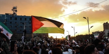 Suriye'nin başkenti Şamda 14 yıl sonra ilk kez ramazan topu atıldı