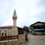 Tarihi mahallede kış sessizliği: Sarıhacılar 3 haneye emanet