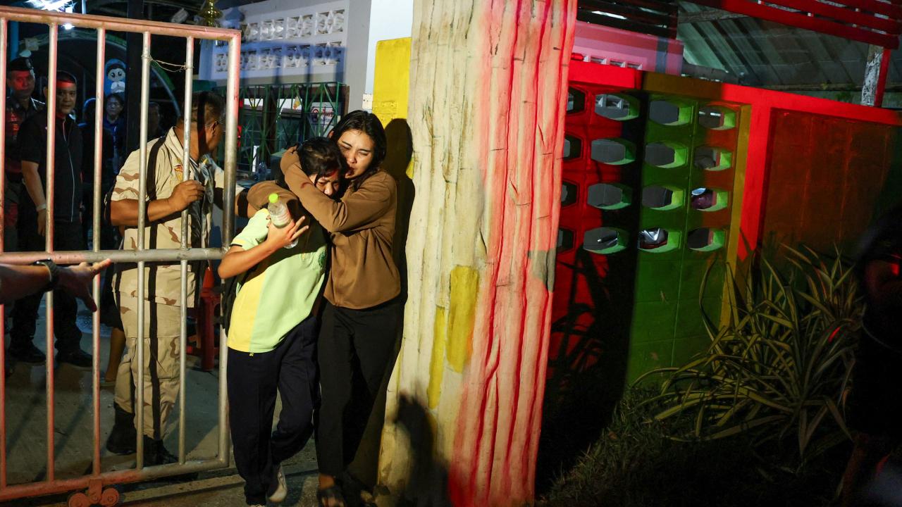 Tayland'daki okulda öğretmen ve öğrencileri rehin alan saldırgan yakalandı