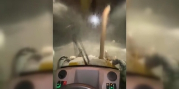 Tipide mahsur kalan santral işçileri 9 saat süren operasyonla kurtarıldı