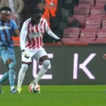 Trabzonspor'un golü bu kez VAR incelemesi sonrası iptal edildi!