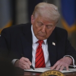 Trump'ın yeni küresel gümrük vergisi yüzde 10 oranıyla yürürlüğe girdi