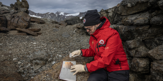 Türk bilim insanları Antarktika'daki araştırmalarıyla sağlık ve tarıma ışık tutuyor