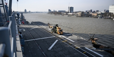 Türk donanması Hollanda basınını büyüledi